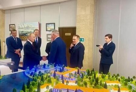 Пока Трамп вещал из Овального кабинета, Путин посетил атомщиков в Сарове