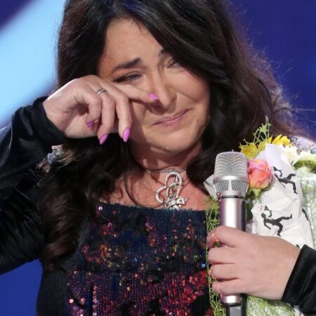 Лолита Милявская неожиданно покинула сцену в слезах: детали инцидента