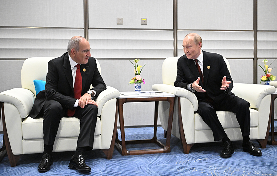 Preview Встреча Владимира Путина и Никола Пашиняна на саммите ШОС