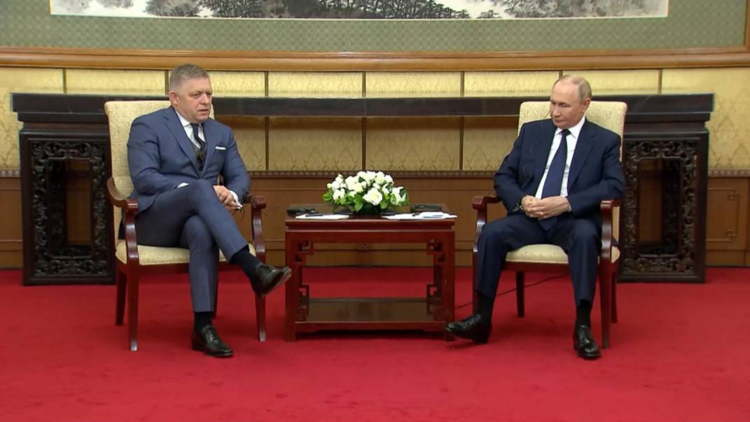 Preview Владимир Путин начал переговоры с Робертом Фицо: видео