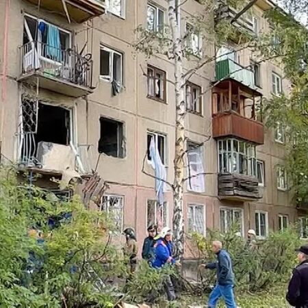 Взрыв газа в жилом доме Ангарска: экстренная ситуация