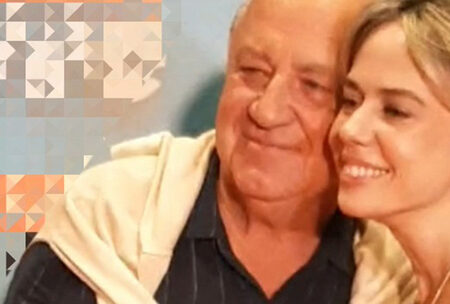 Актёр Владимир Стержаков произвёл фурор на красной дорожке, флиртуя и целуя коллег на премьере