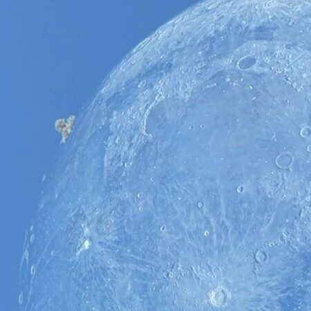 Видео с падением астероида на Луну: Эксперт прокомментировал вирусный ролик