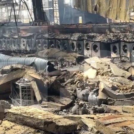 «Сигма» превратился в пепел: ВСУ уничтожили торговый центр в Донецке