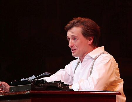 Сергей Безруков призывает к культурной самобытности в актерском искусстве