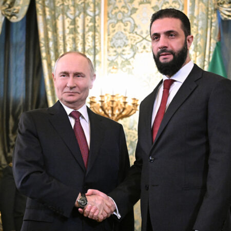 В Кремле начались переговоры Путина и сирийского лидера Ахмеда Аш-Шараа